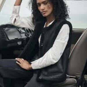 Mint Velvet Reversible faux fur gilet in Black